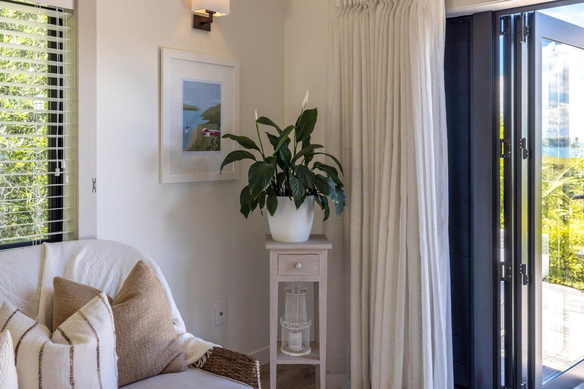 The Moorings Studio Apartments Oneroa Eksteriør billede